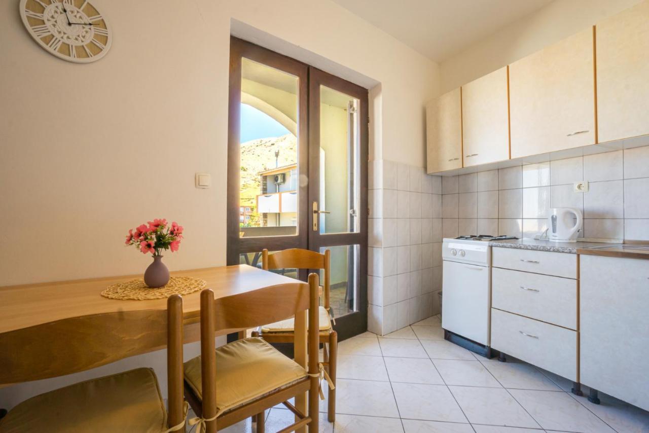 Apartment And Room Bacic Метайна Экстерьер фото